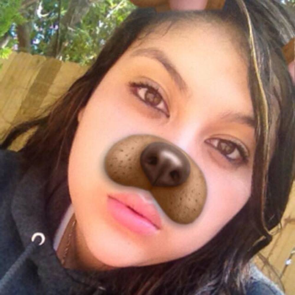 Meet your Posher, Esmeralda